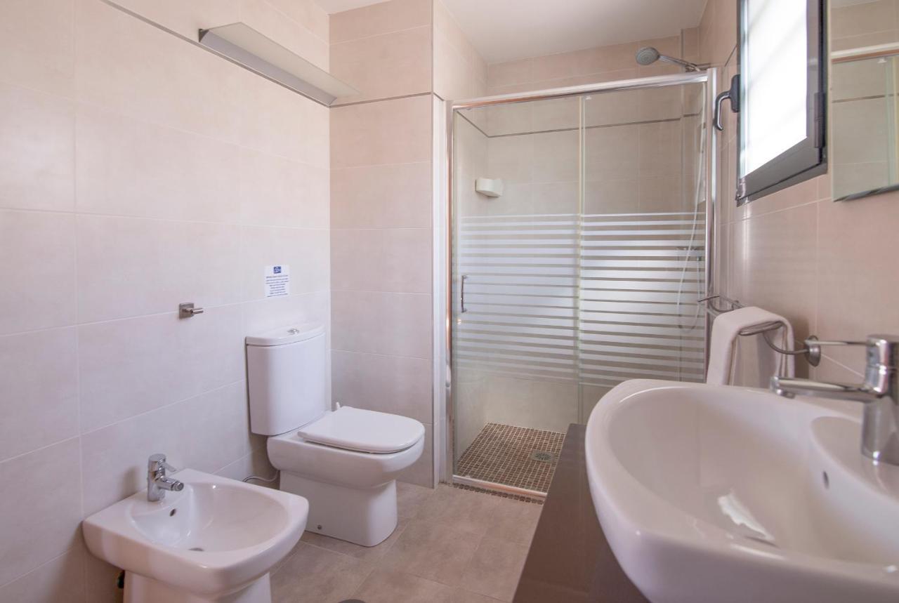 Villa Moderna Con Piscina إل كامبيلو المظهر الخارجي الصورة